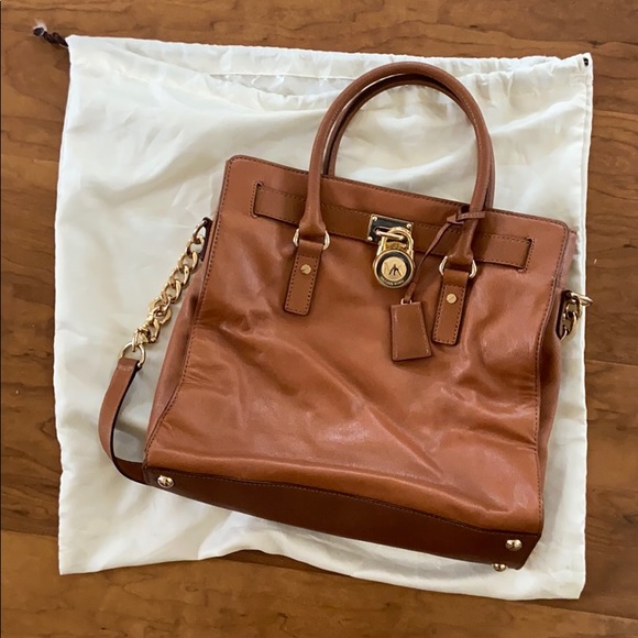 Michael Kors Hamilton Tote - Picture 2 of 10